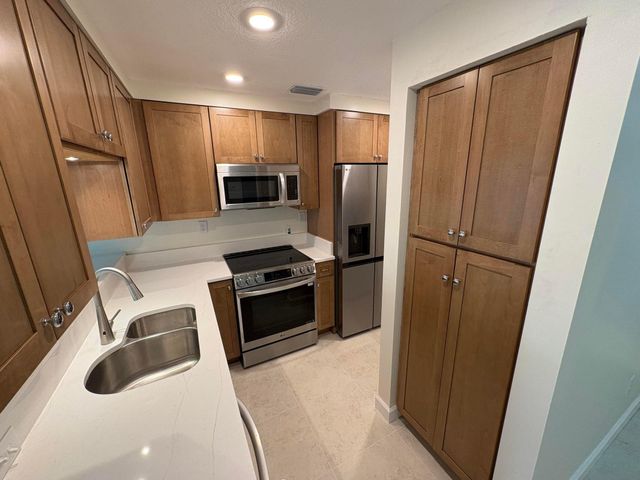 314 Westlake Court, Niceville, FL 32578