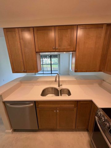 314 Westlake Court, Niceville, FL 32578