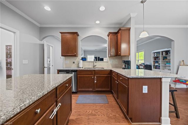 2681 Splitbrooke Drive, High Point, NC 27265