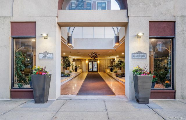 360 Shore Road 7C, Long Beach, NY 11561