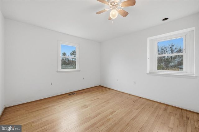 39516 COTTAGEGROVE, Lovettsville, VA 20180