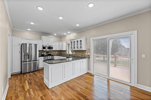 6001 Lone Elm Road, Shawnee, KS 66218
