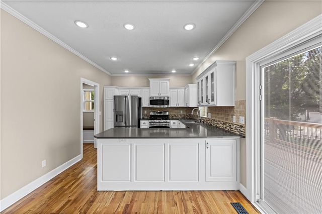 6001 Lone Elm Road, Shawnee, KS 66218