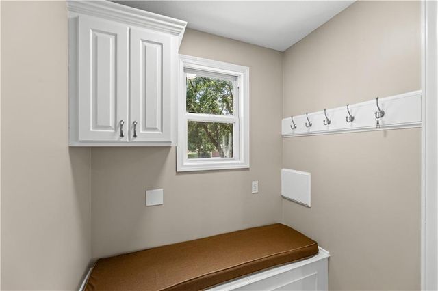 6001 Lone Elm Road, Shawnee, KS 66218