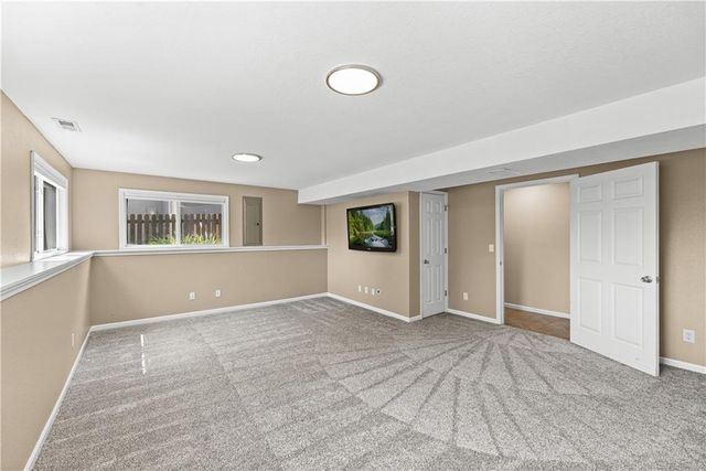 6001 Lone Elm Road, Shawnee, KS 66218