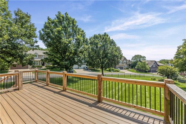 6001 Lone Elm Road, Shawnee, KS 66218