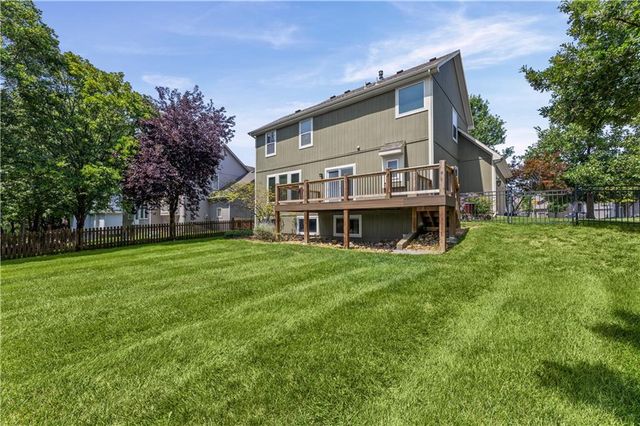 6001 Lone Elm Road, Shawnee, KS 66218