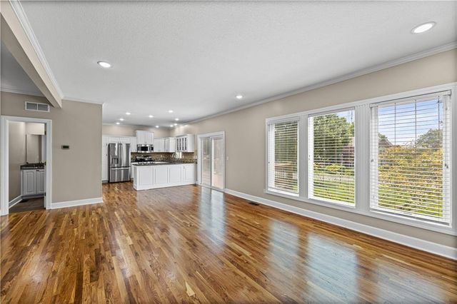 6001 Lone Elm Road, Shawnee, KS 66218