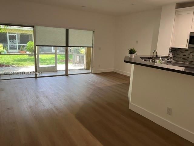 12140 SW 4th Street 12140, Pembroke Pines, FL 33025