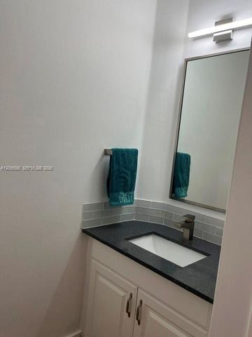 12140 SW 4th Street 12140, Pembroke Pines, FL 33025