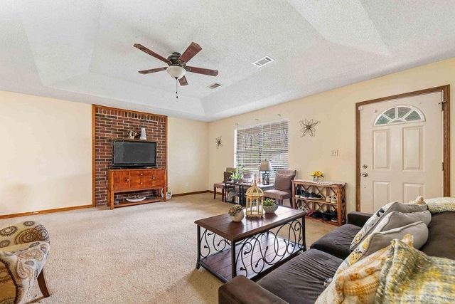 7 Briarwood Street, Greenbrier, AR 72058