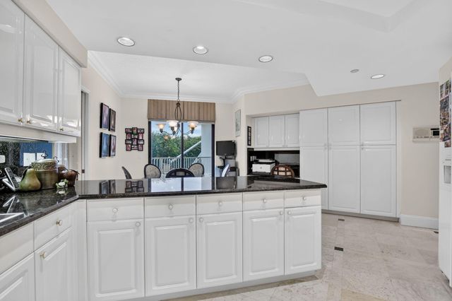 20290 Fairway Oaks Drive 222, Boca Raton, FL 33434