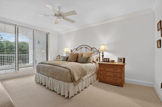 20290 Fairway Oaks Drive 222, Boca Raton, FL 33434