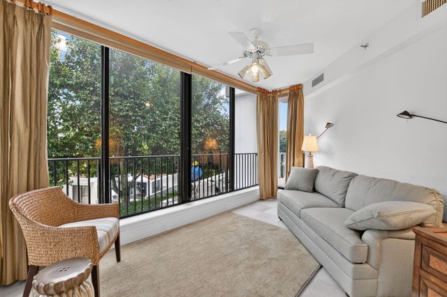 20290 Fairway Oaks Drive 222, Boca Raton, FL 33434