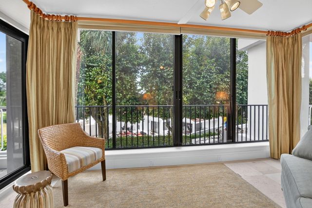 20290 Fairway Oaks Drive 222, Boca Raton, FL 33434