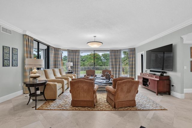 20290 Fairway Oaks Drive 222, Boca Raton, FL 33434