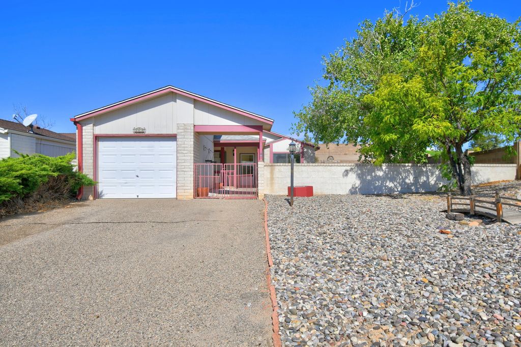 265 PEARL Drive NE, Rio Rancho, NM 87124