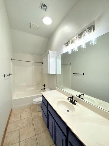16700 Brewster Lane, Edmond, OK 73012