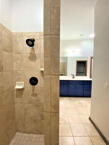 16700 Brewster Lane, Edmond, OK 73012