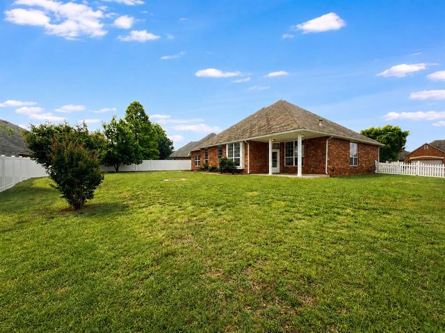 16700 Brewster Lane, Edmond, OK 73012