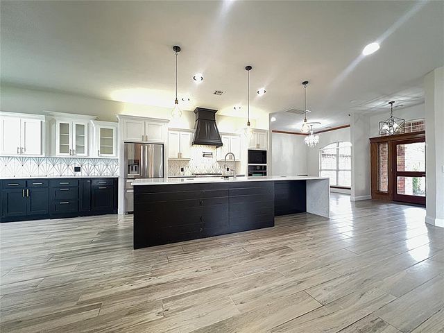 16700 Brewster Lane, Edmond, OK 73012