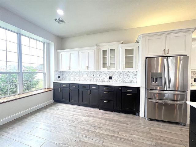 16700 Brewster Lane, Edmond, OK 73012