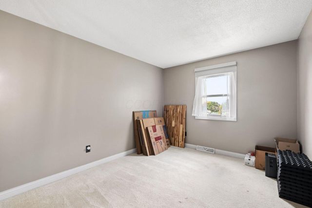 44 North Court, Thornville, OH 43076