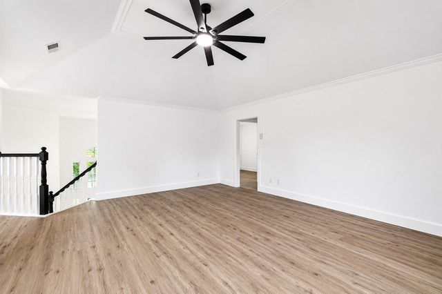 523 Rampart Lane, Conroe, TX 77302