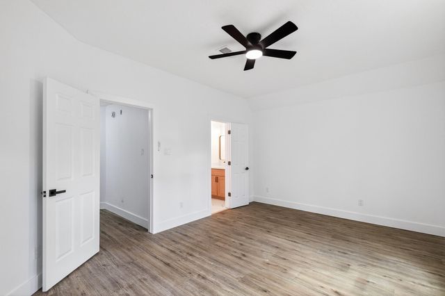 523 Rampart Lane, Conroe, TX 77302