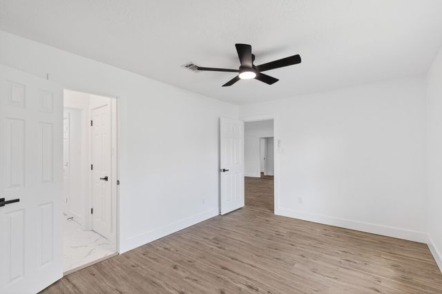523 Rampart Lane, Conroe, TX 77302