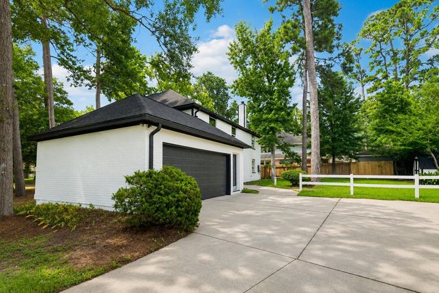 523 Rampart Lane, Conroe, TX 77302