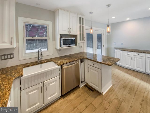 4145 BASSETT CT, Dumfries, VA 22026