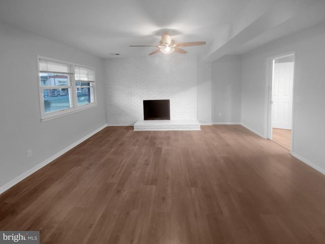 4145 BASSETT CT, Dumfries, VA 22026