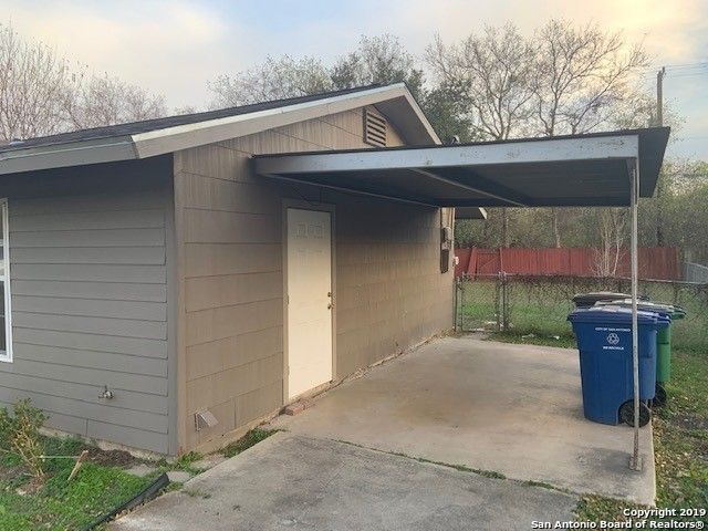 6022 CASTLE HUNT, San Antonio, TX 78218