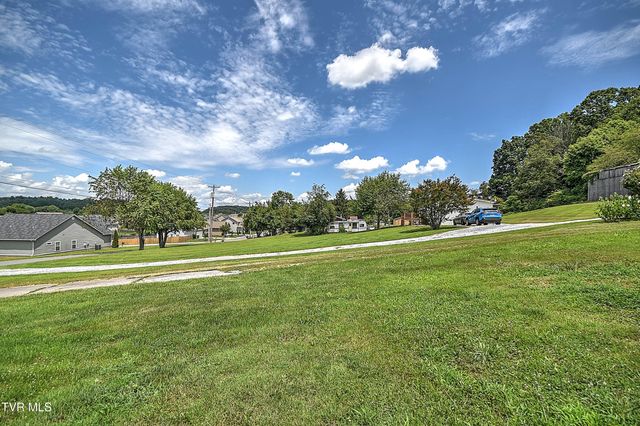 1408 West College Street, Jonesborough, TN 37659