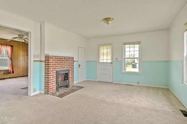 1408 West College Street, Jonesborough, TN 37659