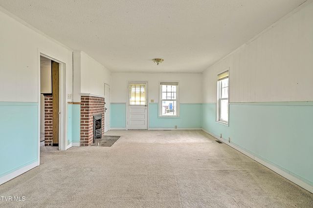 1408 West College Street, Jonesborough, TN 37659