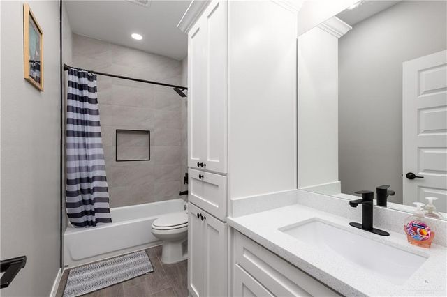 315 N Drift N Street, La Feria, TX 78599