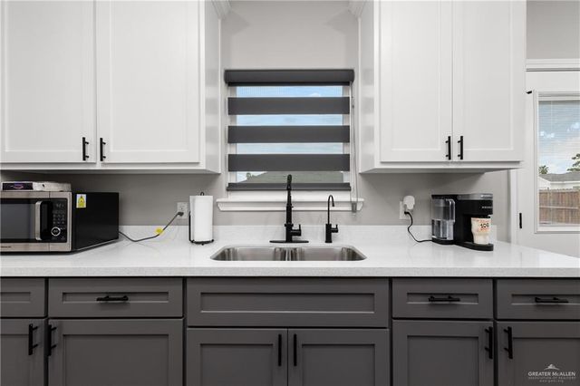 315 N Drift N Street, La Feria, TX 78599