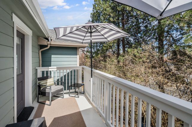 106 McCully Lane, Jacksonville, OR 97530