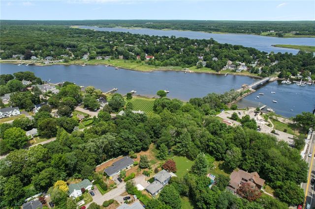 9 Foster Street, Barrington, RI 02806