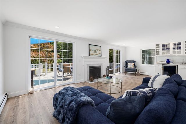 9 Foster Street, Barrington, RI 02806
