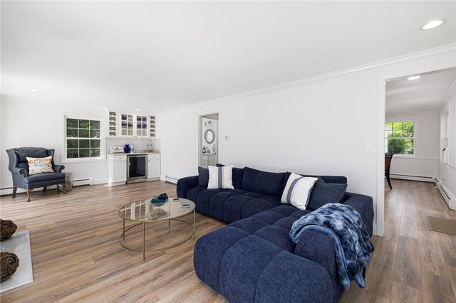 9 Foster Street, Barrington, RI 02806