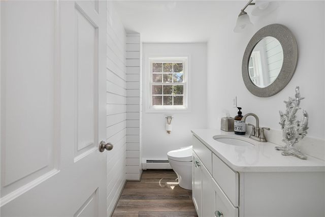 9 Foster Street, Barrington, RI 02806