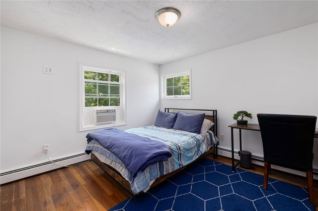9 Foster Street, Barrington, RI 02806