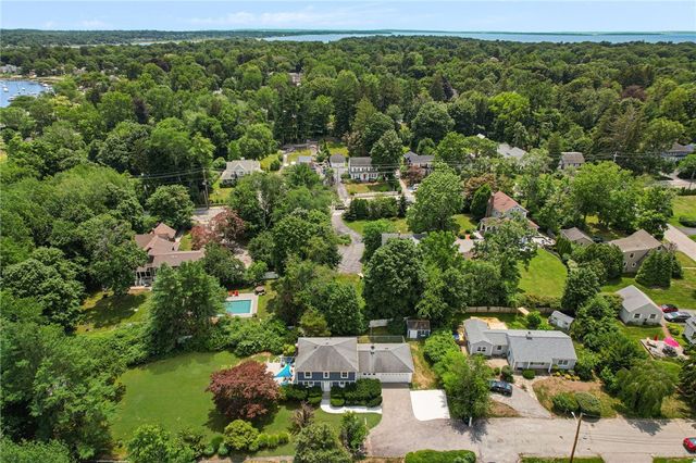 9 Foster Street, Barrington, RI 02806