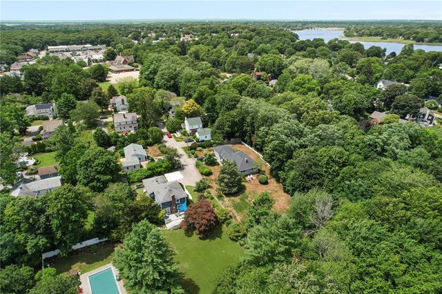 9 Foster Street, Barrington, RI 02806