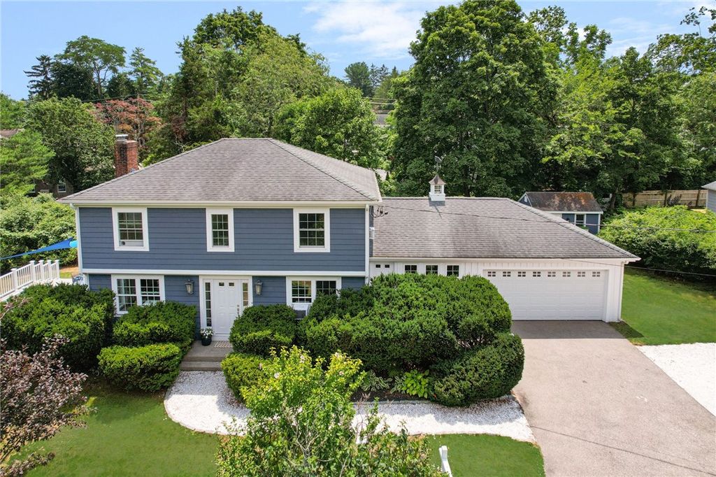 9 Foster Street, Barrington, RI 02806