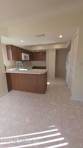46 HEMBURY Lane, Palm Coast, FL 32137