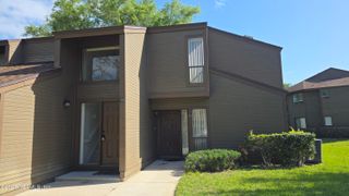 46 HEMBURY Lane, Palm Coast, FL 32137